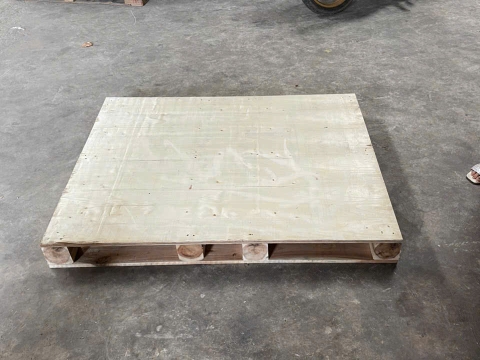Pallet gỗ Vsip