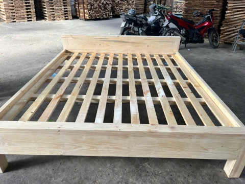 Pallet gỗ Tân Uyên
